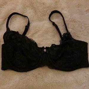 VS body by Victoria unlined Demi